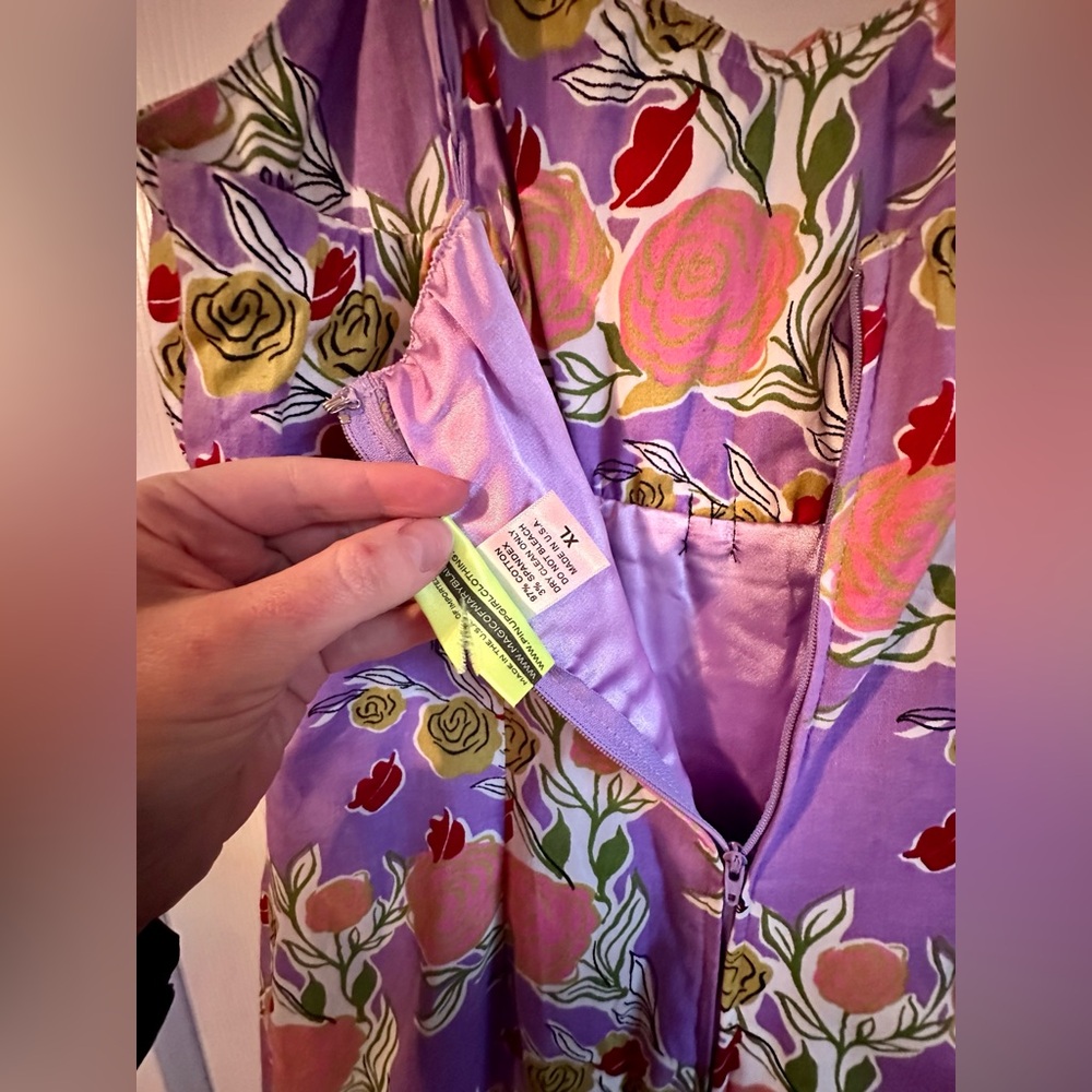Pinup Couture Mary Blair Evangeline Pencil dress Lavender Lips and Roses XL EUC - Picture 5 of 6